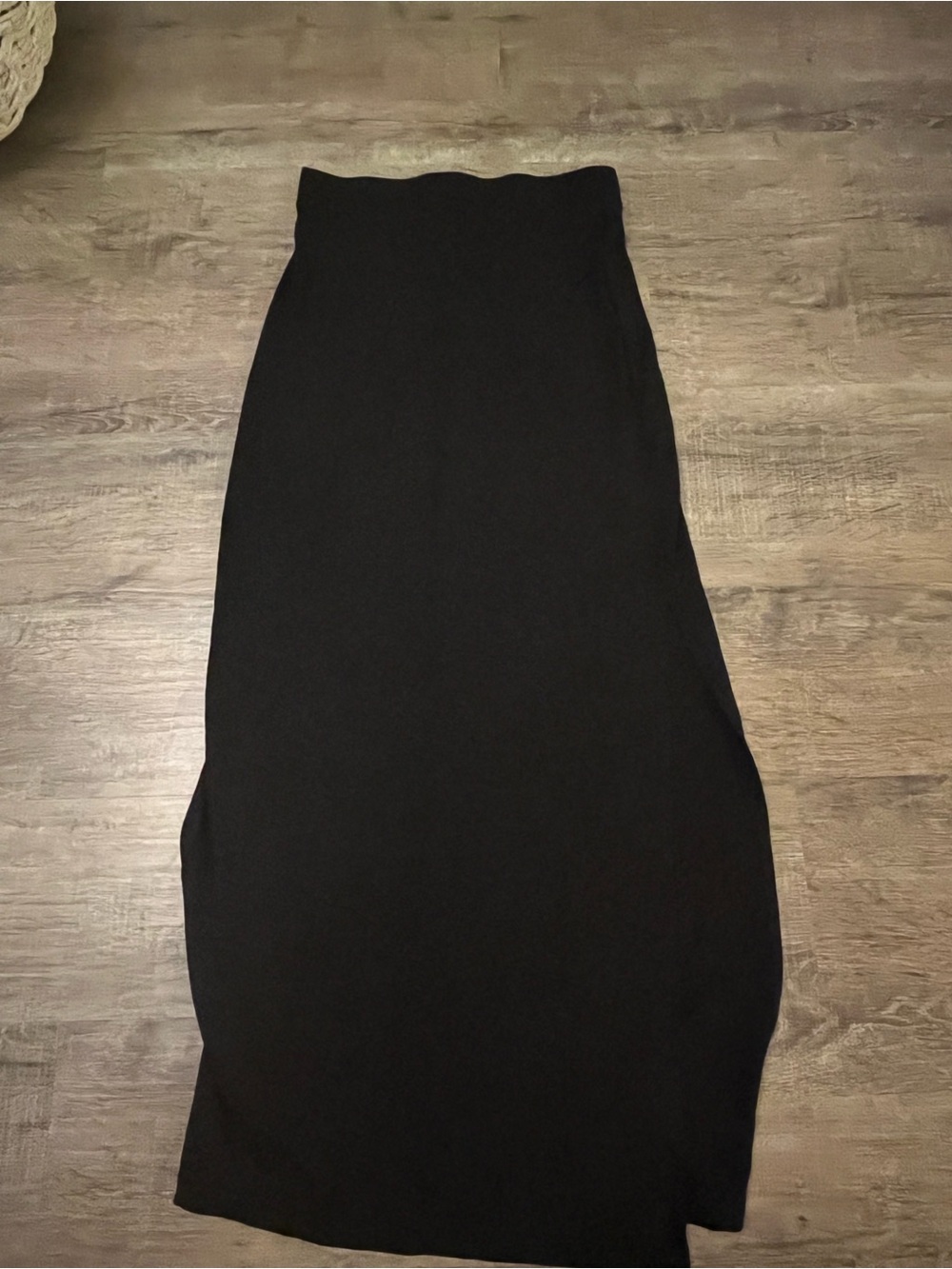 H&M Black Maxi Skirt with Sleek Silhouette and Side Slit
